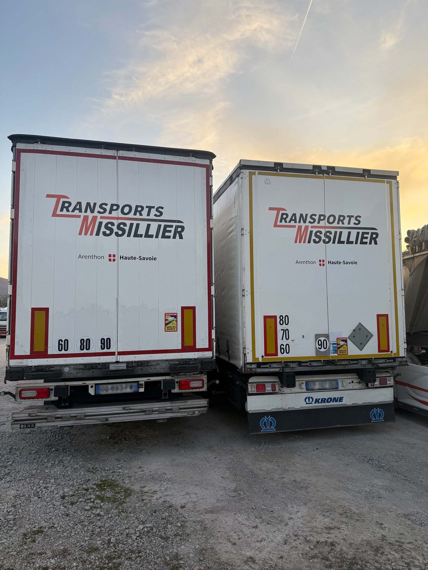 Marchandises palettisées et éléments longs transportés en tautliner